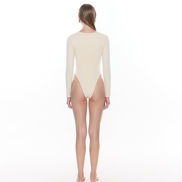 NWT MyraSwim Ivory Long Sleeve Cheeky Front Zip Swimsuit One Piece Sz S - Picture 8 of 8